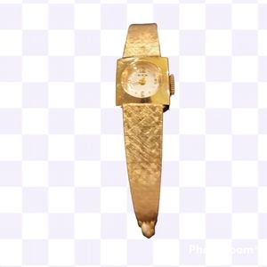 1970s ALSTA Vintage gold metal beautiful Wrist Watch.Working timepiece.